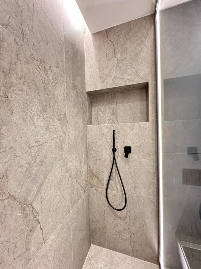 Boudoir Apartment City Tower - 15Th Floor Cluj-Napoca Esterno foto
